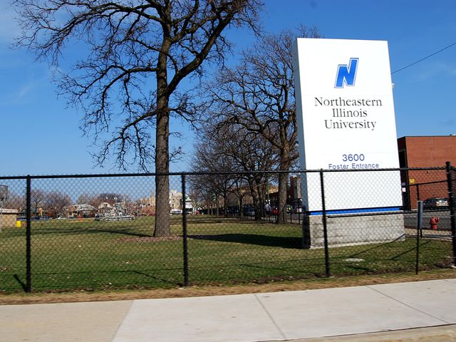 Photo of Northeastern Illinois University