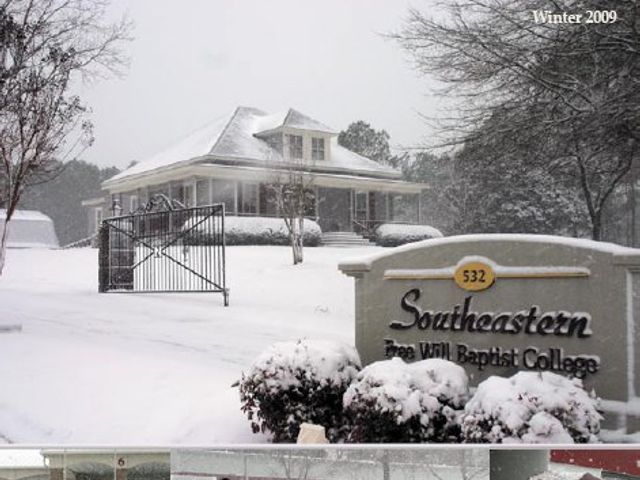 Photo of Southeastern Free Will Baptist Bible College