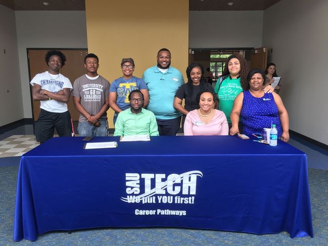 Photo of Southern Arkansas University Tech
