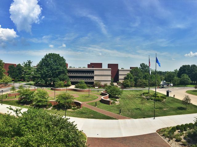 Photo of Southern Illinois University-Edwardsville