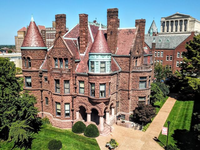 Photo of Saint Louis University