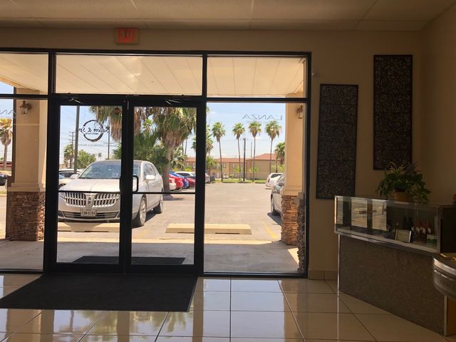 Photo of Salon & Spa Institute