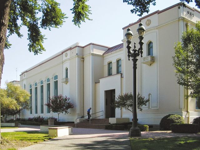 Photo of San Joaquin College of Law