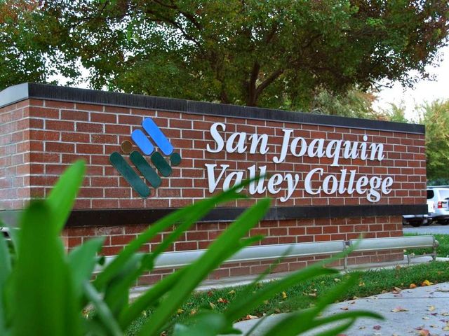 Photo of San Joaquin Valley College - Fresno