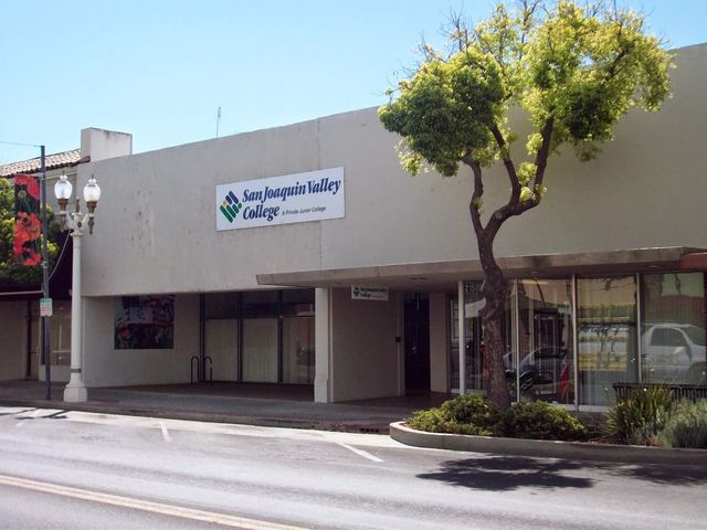 Photo of San Joaquin Valley College - Hanford