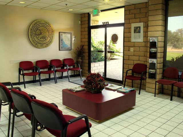 Photo of San Joaquin Valley College-Visalia