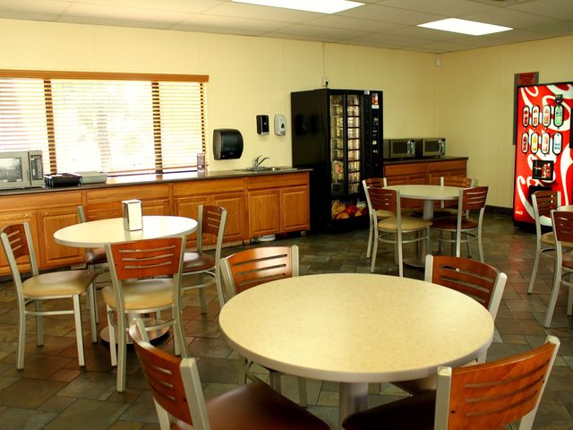 Photo of San Joaquin Valley College-Visalia