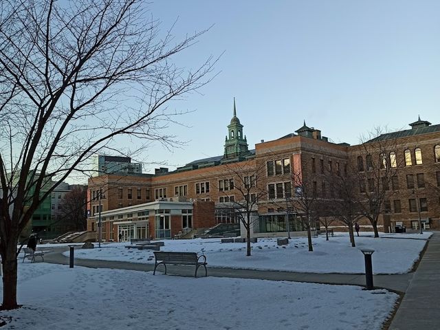 Photo of Simmons University