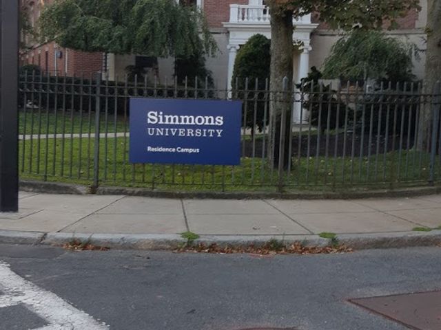 Photo of Simmons University