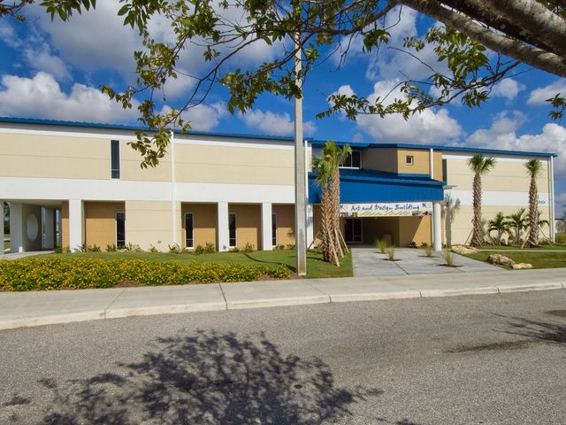 Photo of State College of Florida-Manatee-Sarasota