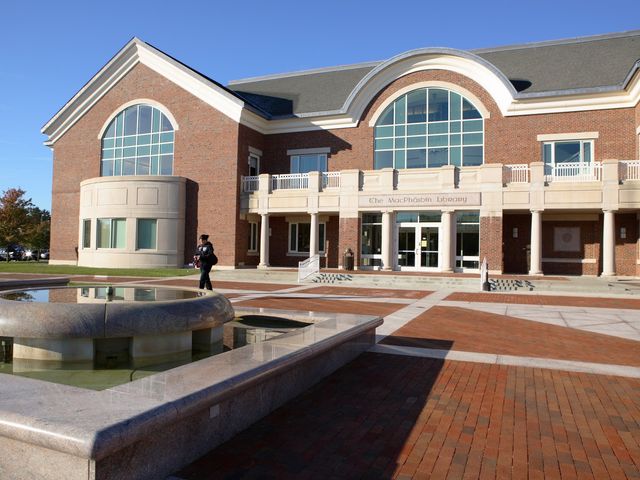 Photo of Stonehill College