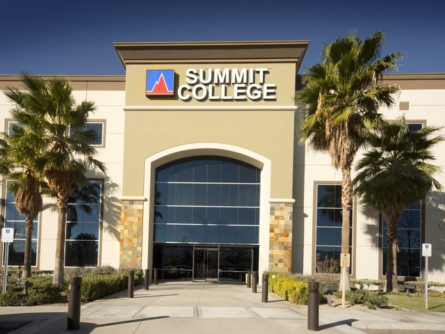 Photo of Summit College