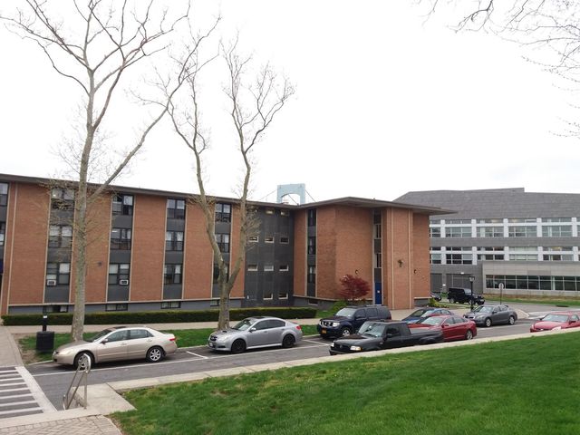 Photo of SUNY Maritime College