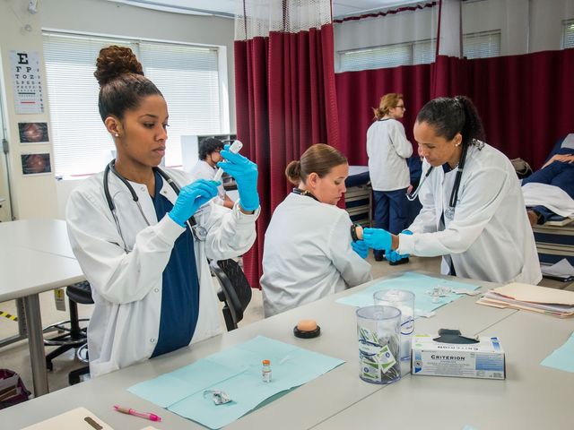 Photo of Porter and Chester Institute of Hamden