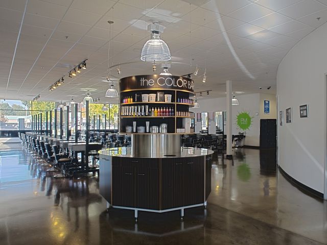 Photo of Paul Mitchell the School-Modesto