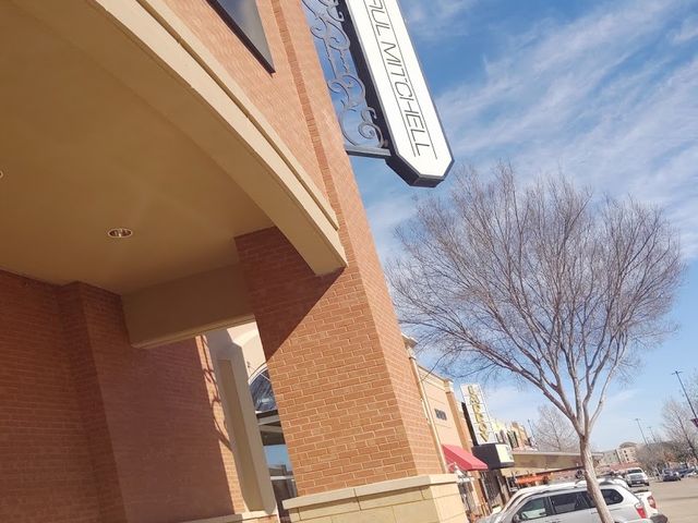 Photo of Paul Mitchell the School-Arlington