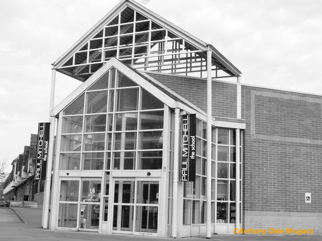Photo of Paul Mitchell the School-Cleveland