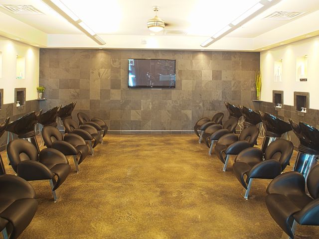 Photo of Paul Mitchell the School-Fort Myers