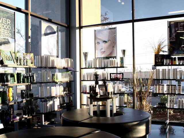Photo of Paul Mitchell the School-Knoxville