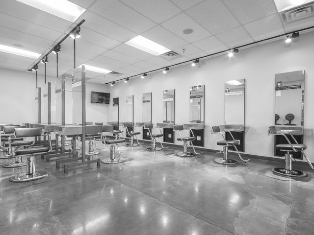 Photo of Paul Mitchell the School-Louisville