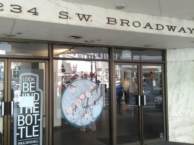 Photo of Paul Mitchell the School-Portland