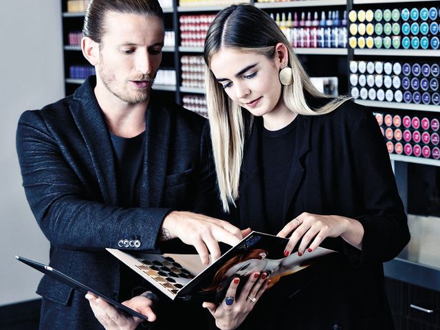 Photo of Paul Mitchell the School-St Louis