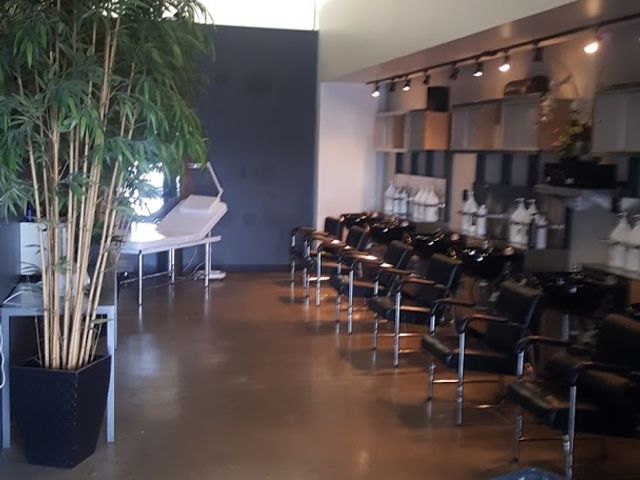 Photo of Paul Mitchell the School-Springfield