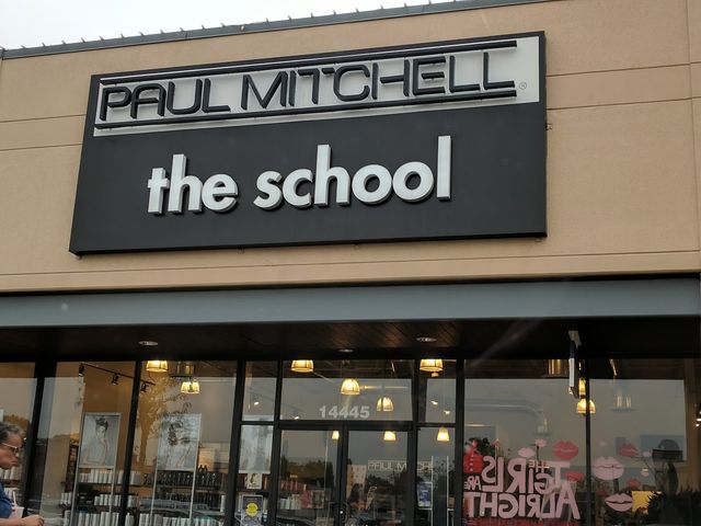 Photo of Paul Mitchell the School-Woodbridge