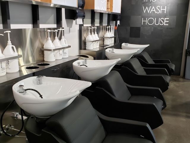 Photo of Parisian Beauty School