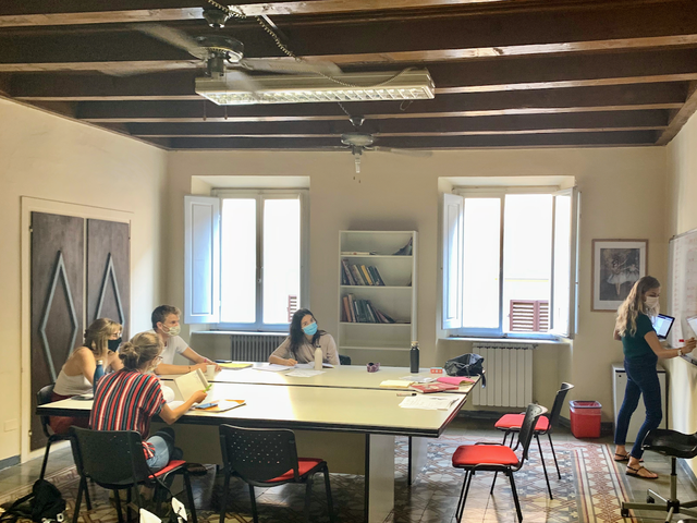 Photo of Parola. Italian Language School