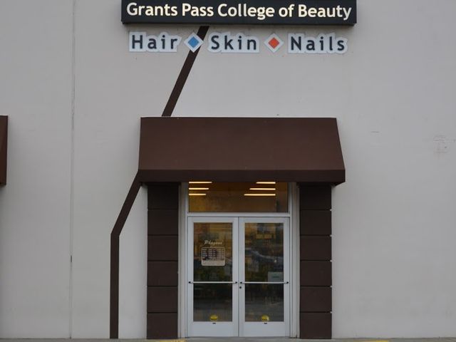 Photo of Phagans Grants Pass College of Beauty