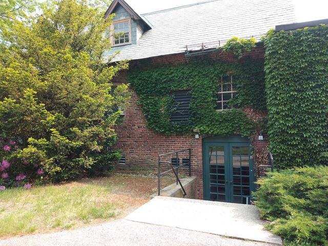 Photo of Pine Manor College