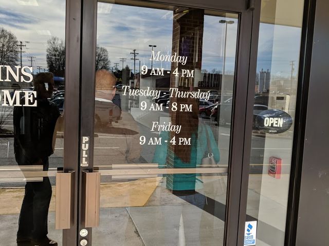 Photo of Pinnacle Institute of Cosmetology