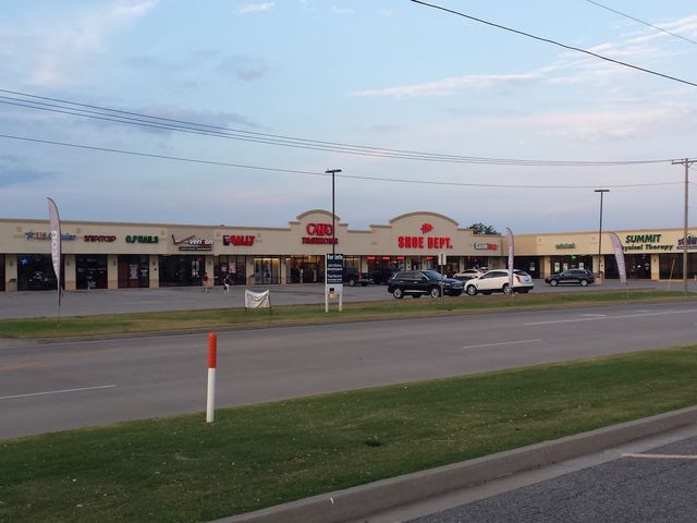 Photo of Pryor Beauty College