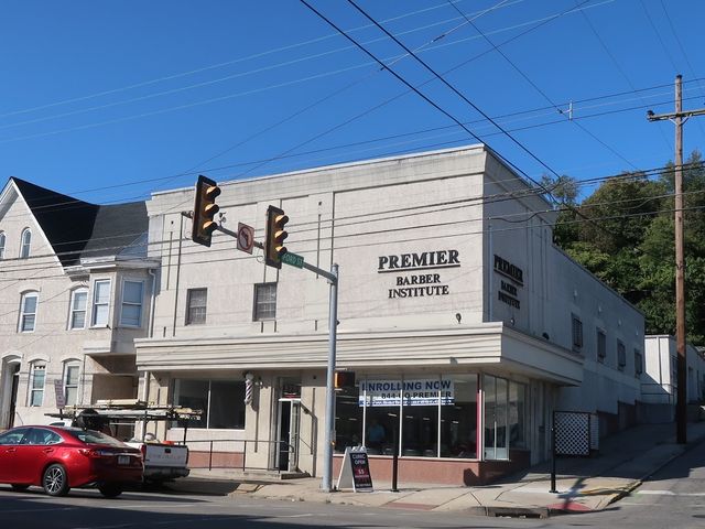 Photo of Premier Barber Institute