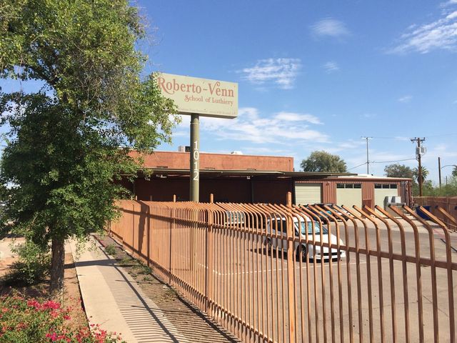 Photo of Roberto-Venn School of Luthiery