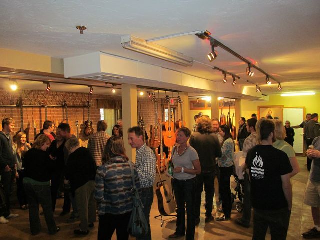 Photo of Roberto-Venn School of Luthiery