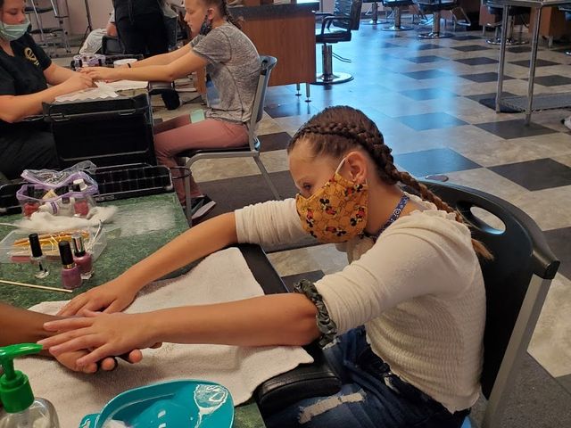 Photo of Ravenscroft Beauty College