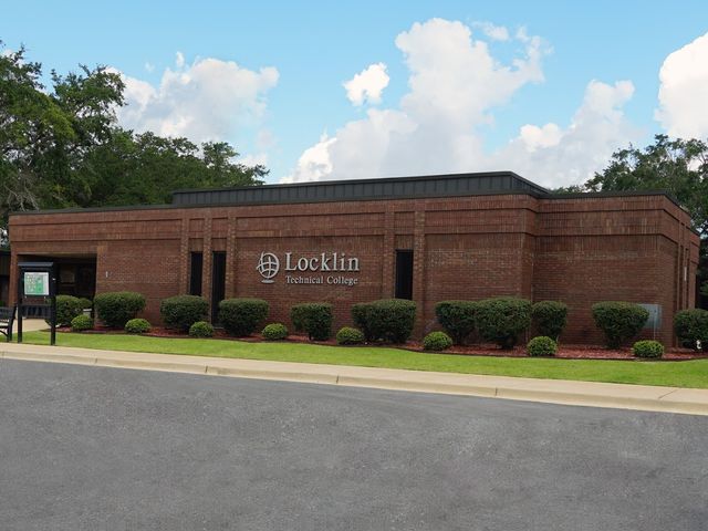 Photo of Radford M Locklin Technical College