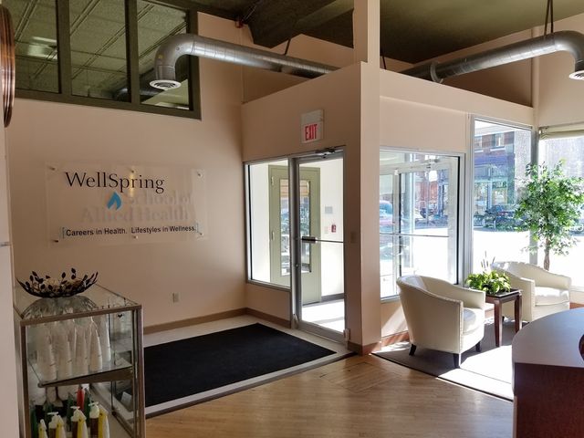 Photo of WellSpring School of Allied Health-Springfield