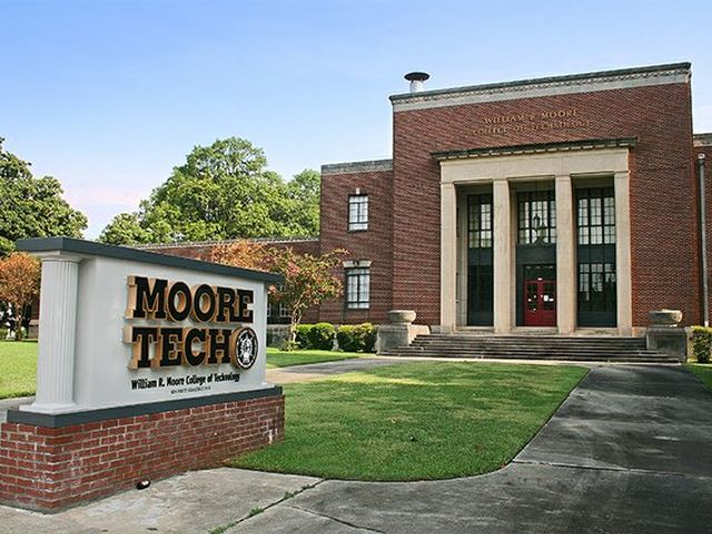 Photo of William Moore College of Technology