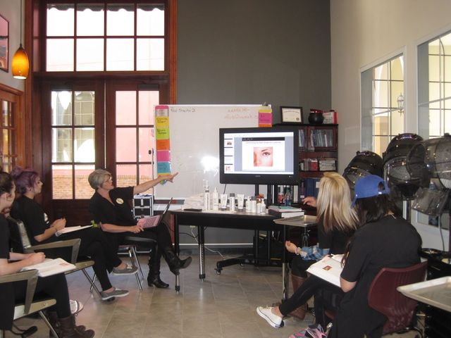 Photo of Winonah's International School of Cosmetology