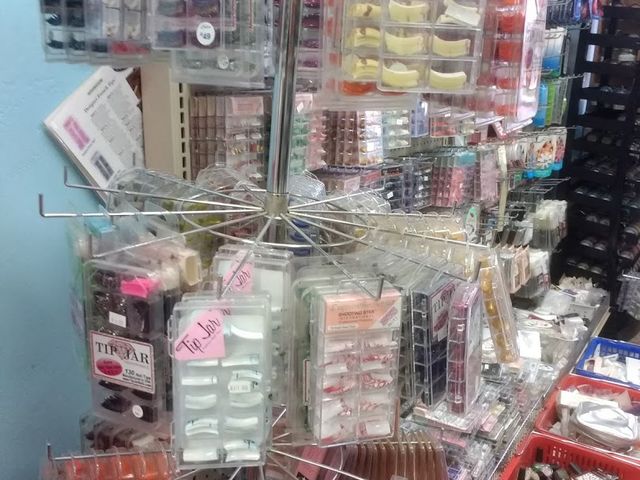 Photo of Top Nails & Hair Beauty School