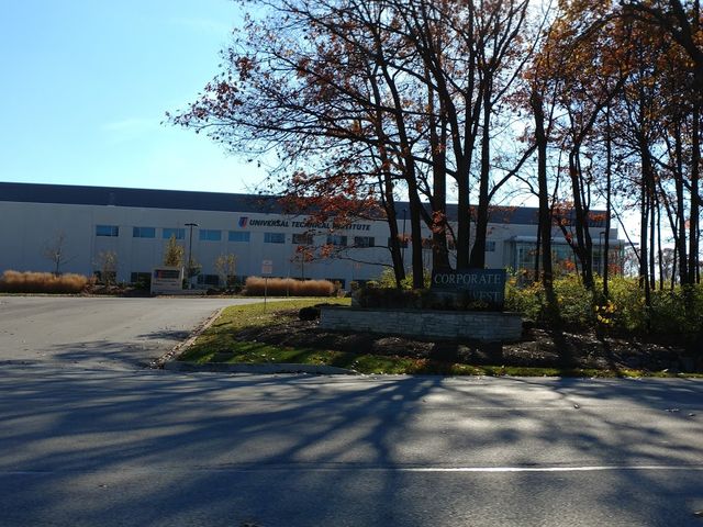 Photo of Universal Technical Institute of Illinois Inc