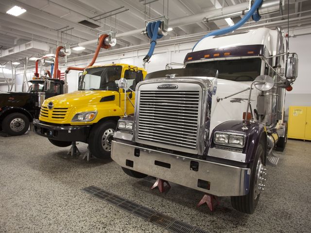 Photo of Universal Technical Institute of Massachusetts Inc