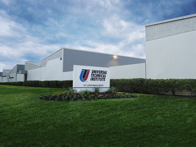 Photo of Universal Technical Institute of Texas Inc.