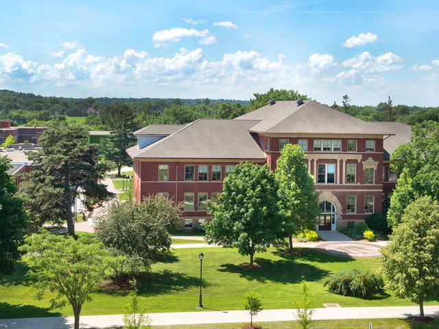 Photo of University of Wisconsin-River Falls