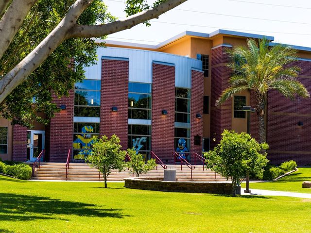 Photo of University of Advancing Technology