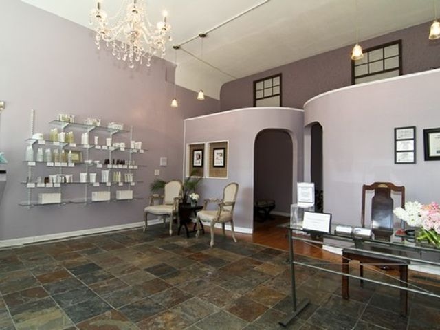 Photo of University of Aesthetics & Cosmetology