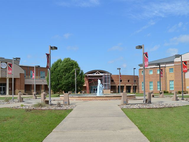 Photo of University of Arkansas Community College at Hope - Texarkana